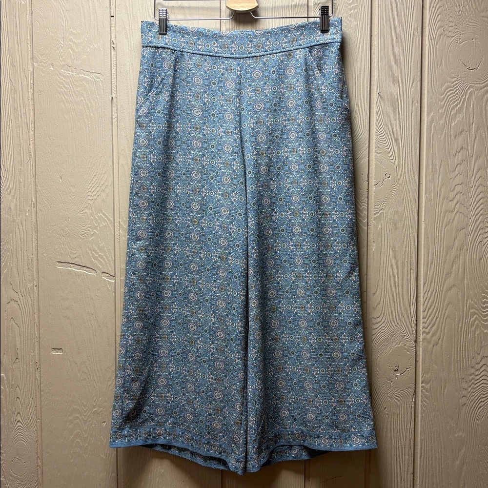 Max Studio Crop Pants - Picture 2 of 11